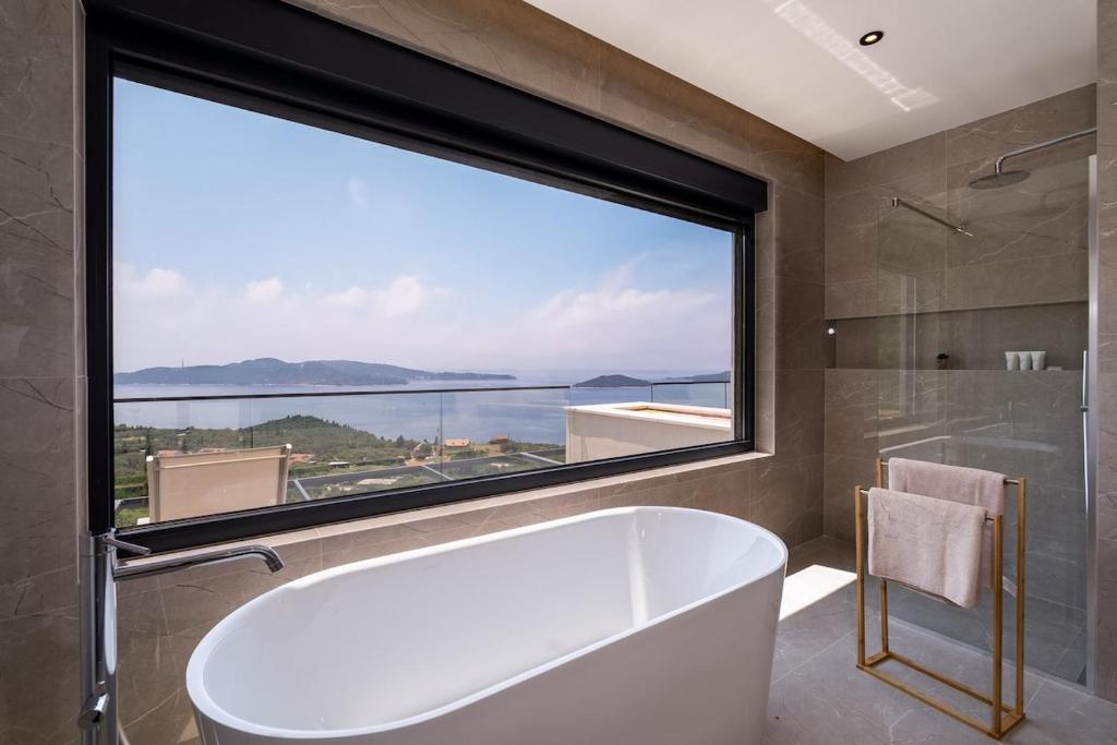 Bathroom with sea view